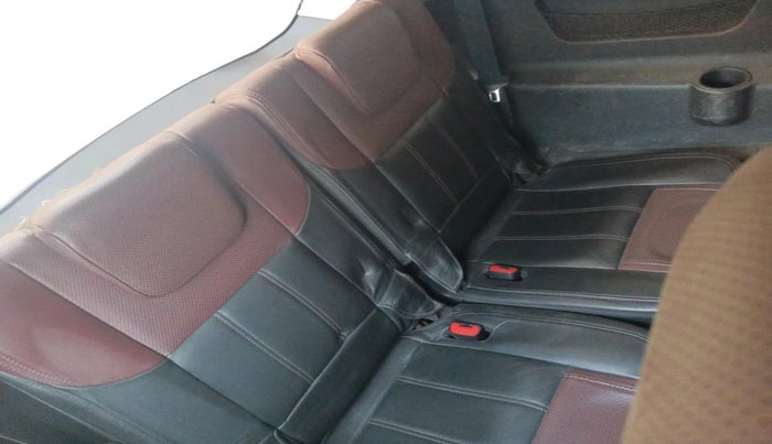 2012 Mahindra XUV500 W8 AWD, Diesel, Manual, 67,355 km, interior