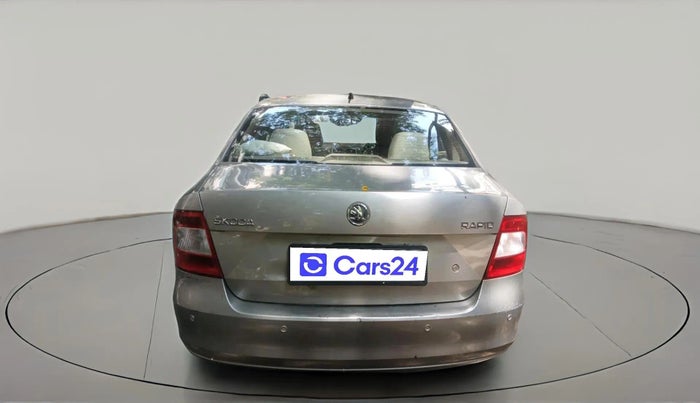 2014 Skoda Rapid AMBITION 1.6 MPI MT PLUS, Petrol, Manual, 45,774 km, exterior