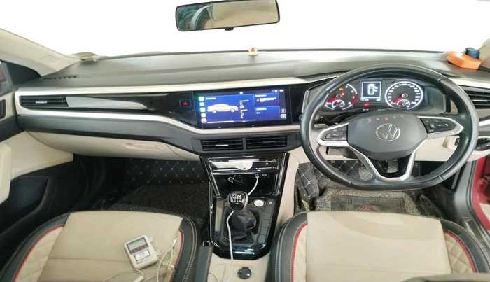 2022 Volkswagen VIRTUS HIGHLINE TSI 1.0 MT, Petrol, Manual, 29,088 km, interior