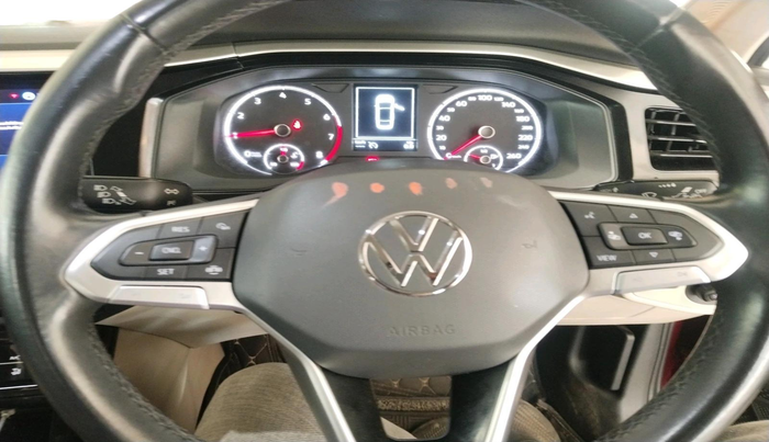 2022 Volkswagen VIRTUS HIGHLINE TSI 1.0 MT, Petrol, Manual, 29,088 km, interior