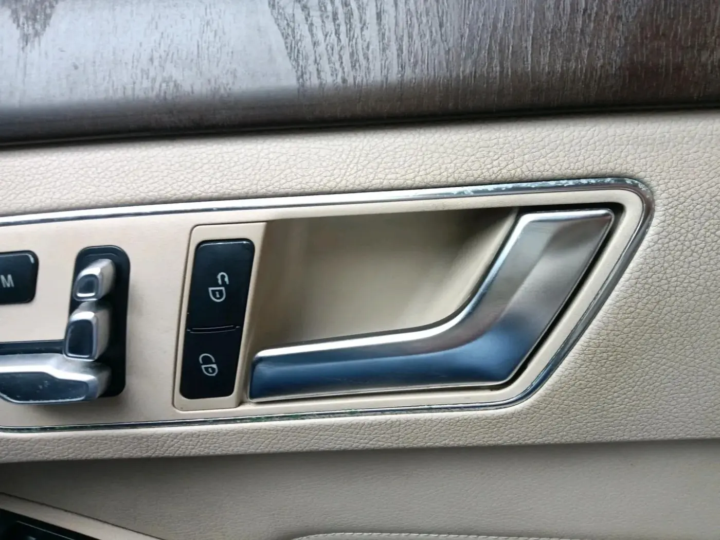 2014 Mercedes Benz E Class E 250 CDI AVANTGARDE, Diesel, Automatic, 52,864 km, interior