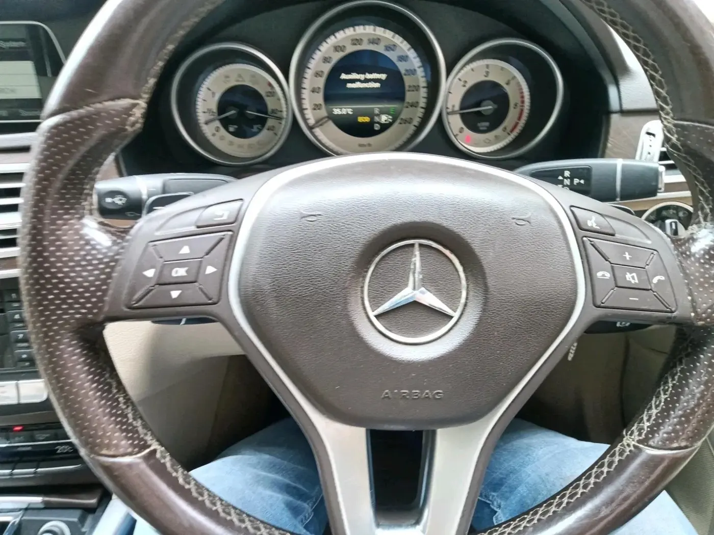 2014 Mercedes Benz E Class E 250 CDI AVANTGARDE, Diesel, Automatic, 52,864 km, interior