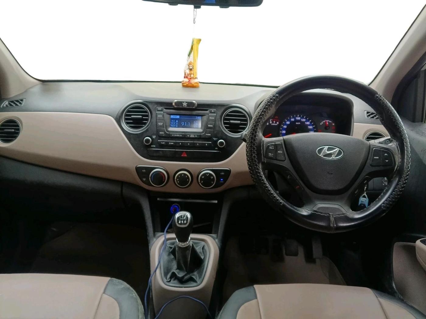 2015 Hyundai Xcent S (O) 1.2, Petrol, Manual, 74,092 km, interior