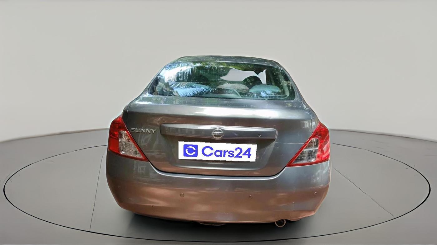 2013 Nissan Sunny XE, Petrol, Manual, 34,377 km, exterior