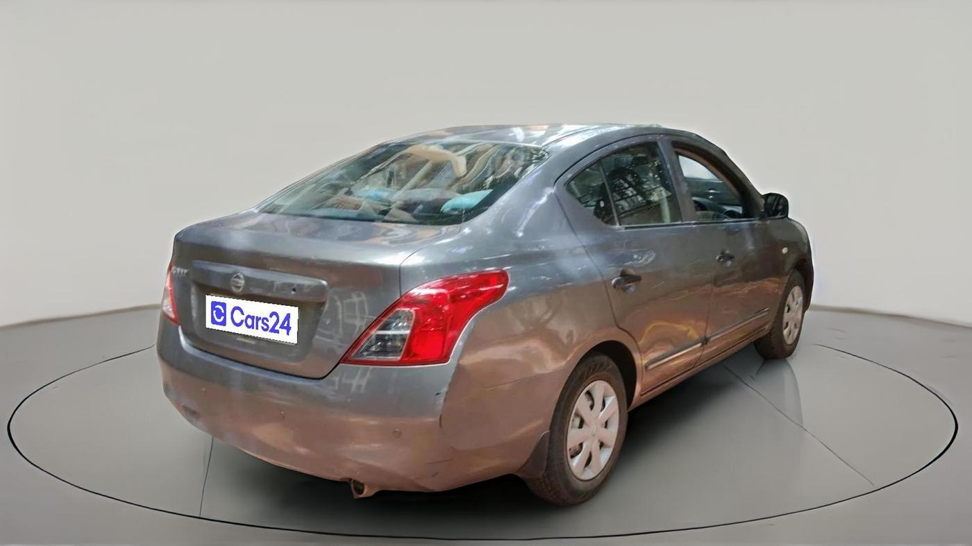 2013 Nissan Sunny XE, Petrol, Manual, 34,377 km, exterior