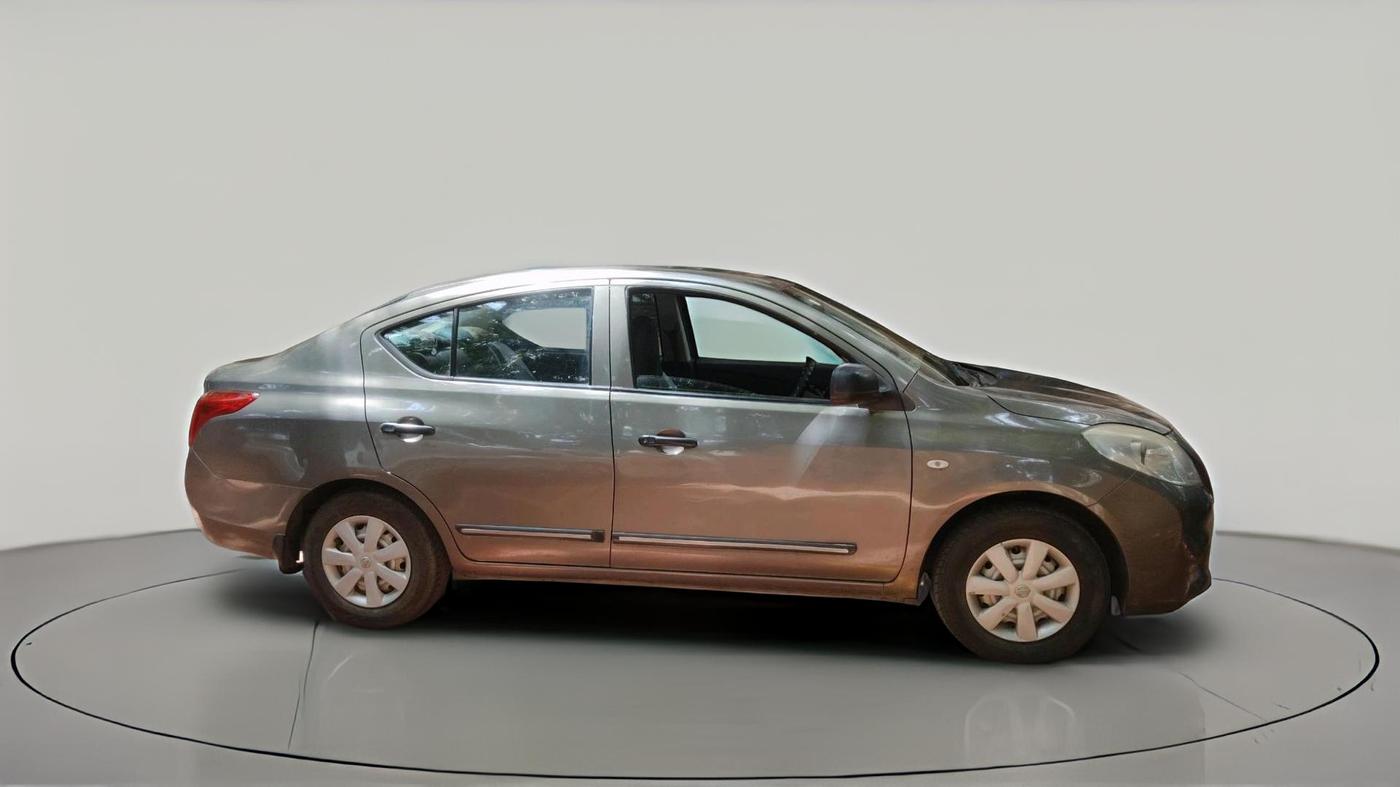 2013 Nissan Sunny XE, Petrol, Manual, 34,377 km, exterior