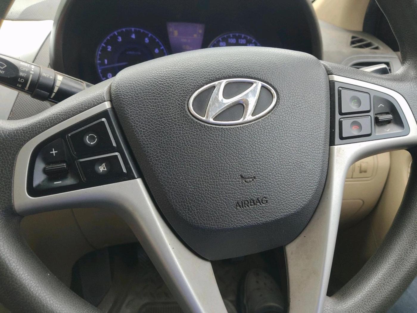 2013 Hyundai Verna FLUIDIC 1.6 VTVT SX, Petrol, Manual, 45,217 km, interior