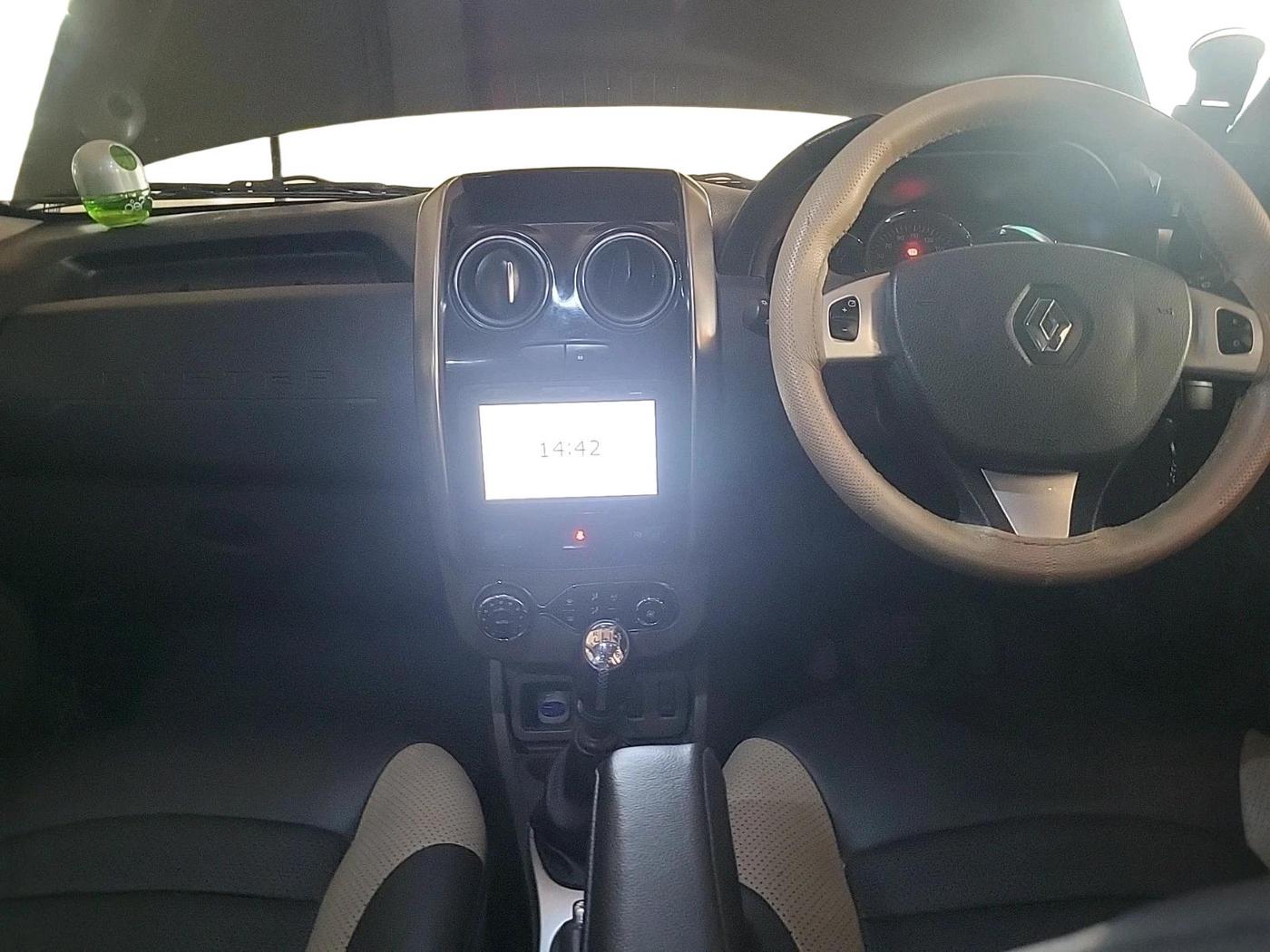 2018 Renault Duster 110 PS RXZ DIESEL, Diesel, Manual, 59,982 km, interior