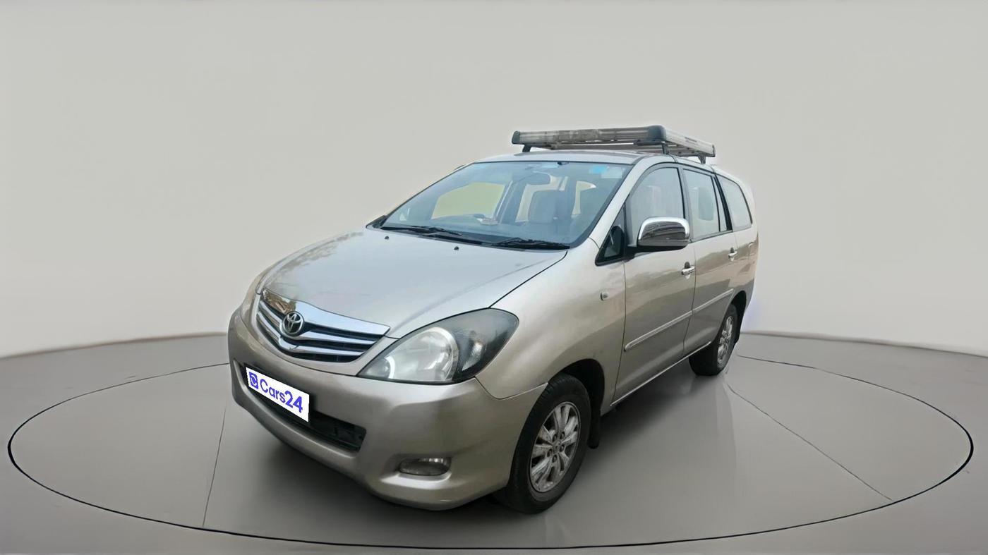 2009 Toyota Innova V 2.5 7 STR, Diesel, Manual, 2,27,043 km, exterior