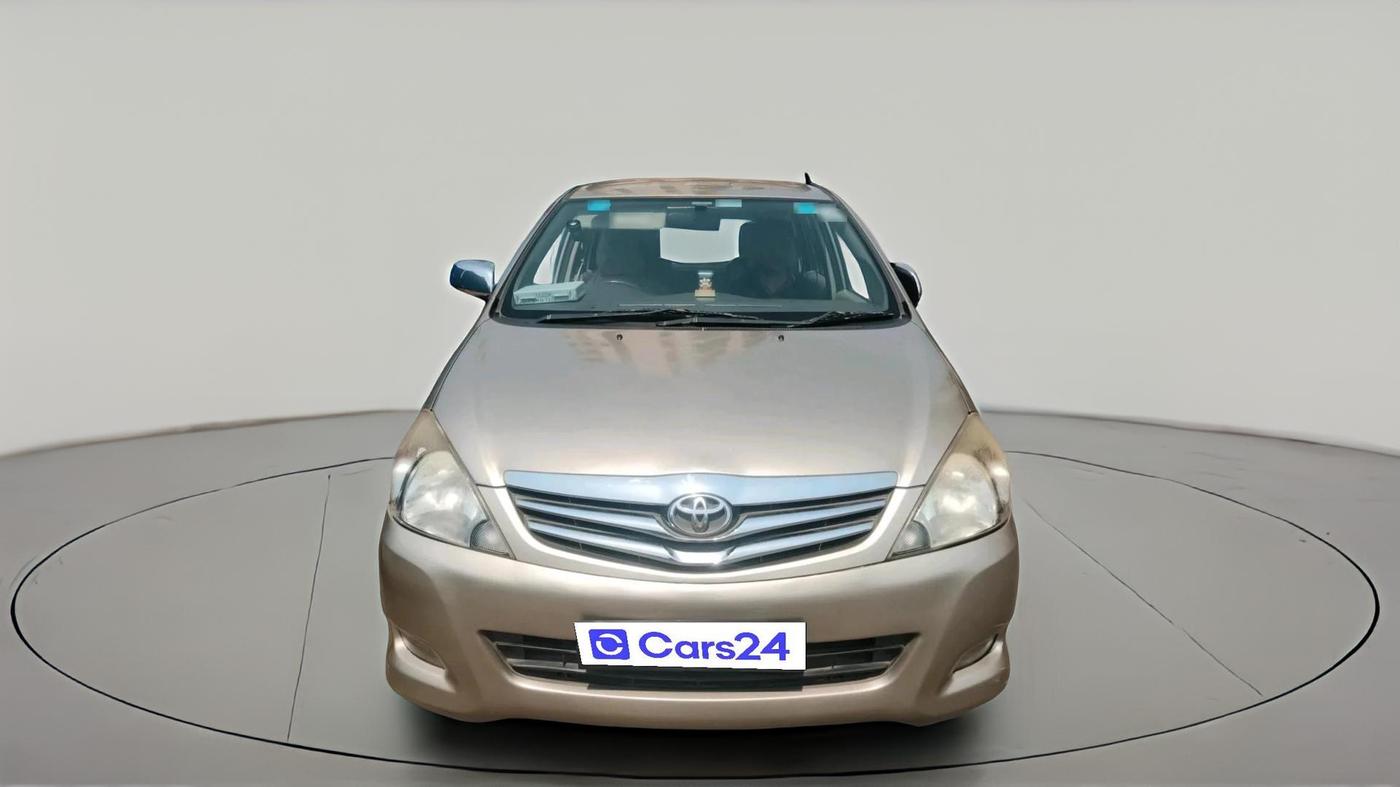 2009 Toyota Innova V 2.5 7 STR, Diesel, Manual, 2,27,043 km, exterior