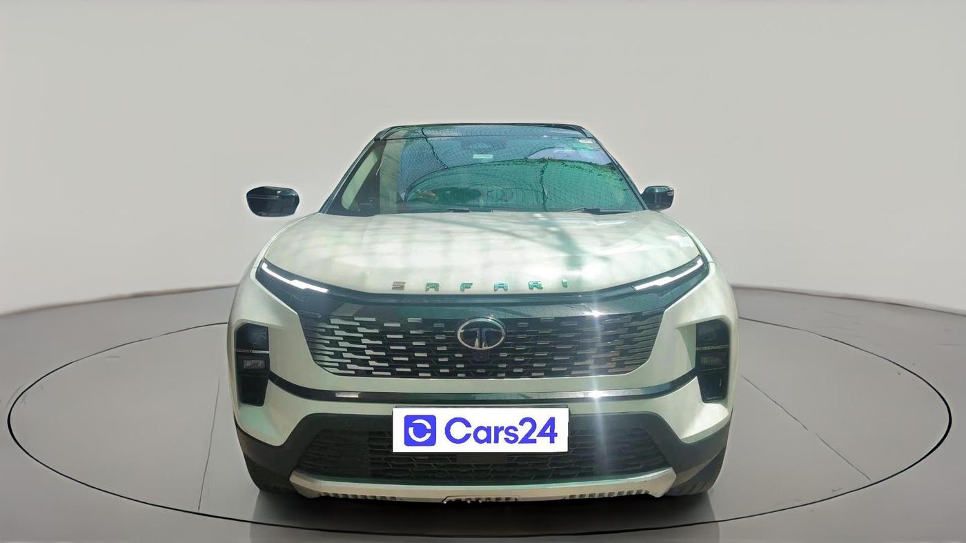 2024 Tata Safari Accomplished Plus AT, Diesel, Automatic, 12,045 km, exterior