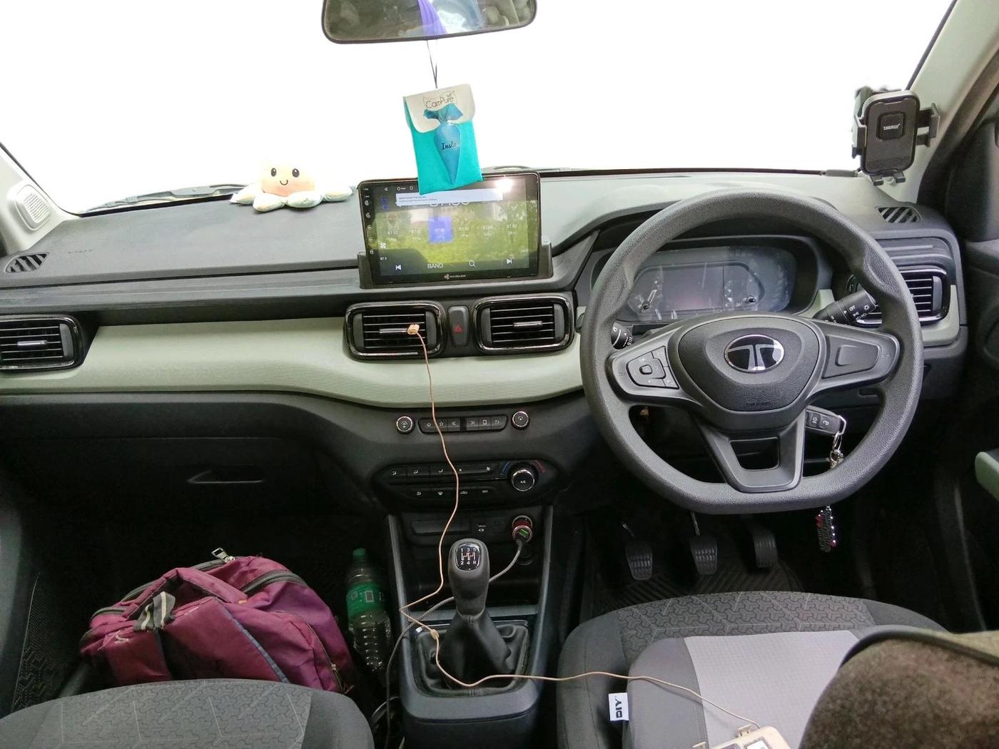 2024 Tata PUNCH ADVENTURE MT, Petrol, Manual, 7,642 km, interior