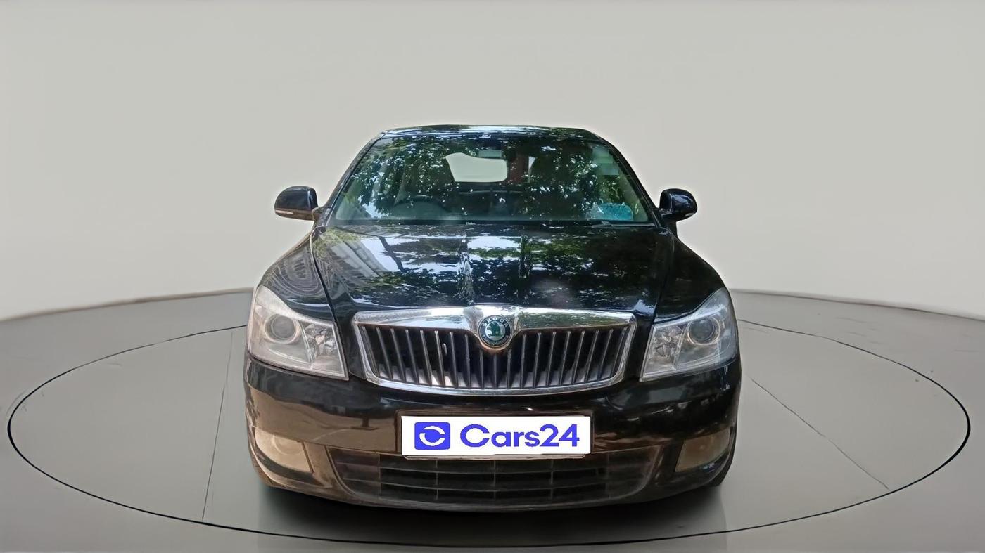 2010 Skoda Laura AMBIENTE 1.9 TDI MT, Diesel, Manual, 1,58,570 km, exterior