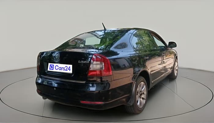 2010 Skoda Laura AMBIENTE 1.9 TDI MT, Diesel, Manual, 1,58,570 km, exterior