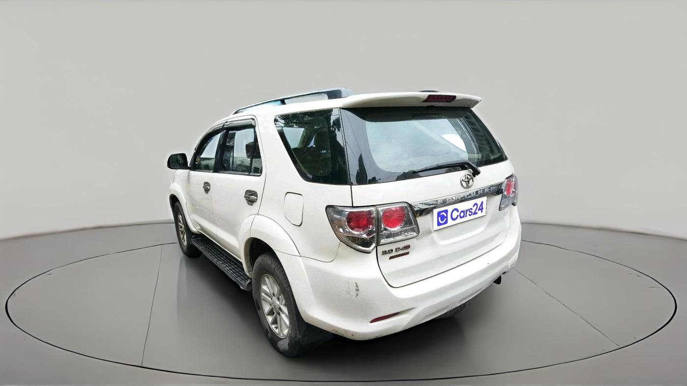 2012 Toyota Fortuner 3.0 4X2 AT, Diesel, Automatic, 1,85,214 km, exterior