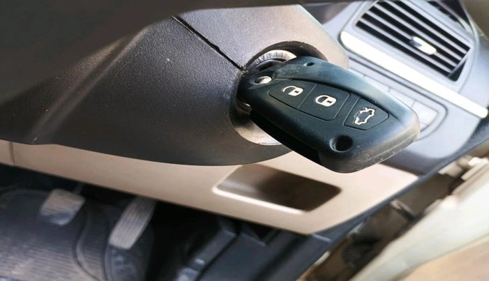 2012 Fiat Linea EMOTION 1.3, Diesel, Manual, 1,47,069 km, interior