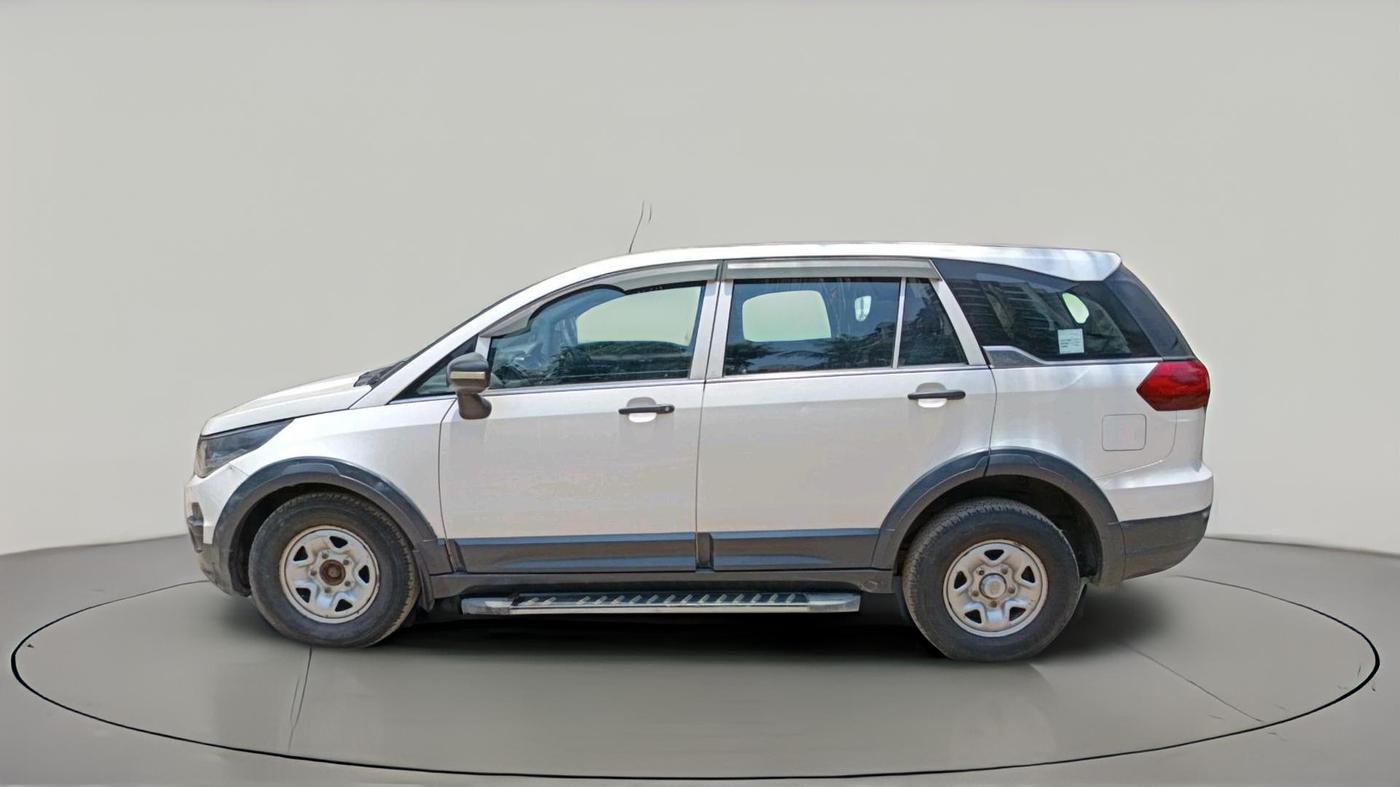 2019 Tata Hexa XE 4X2 7 STR, Diesel, Manual, 92,756 km, exterior