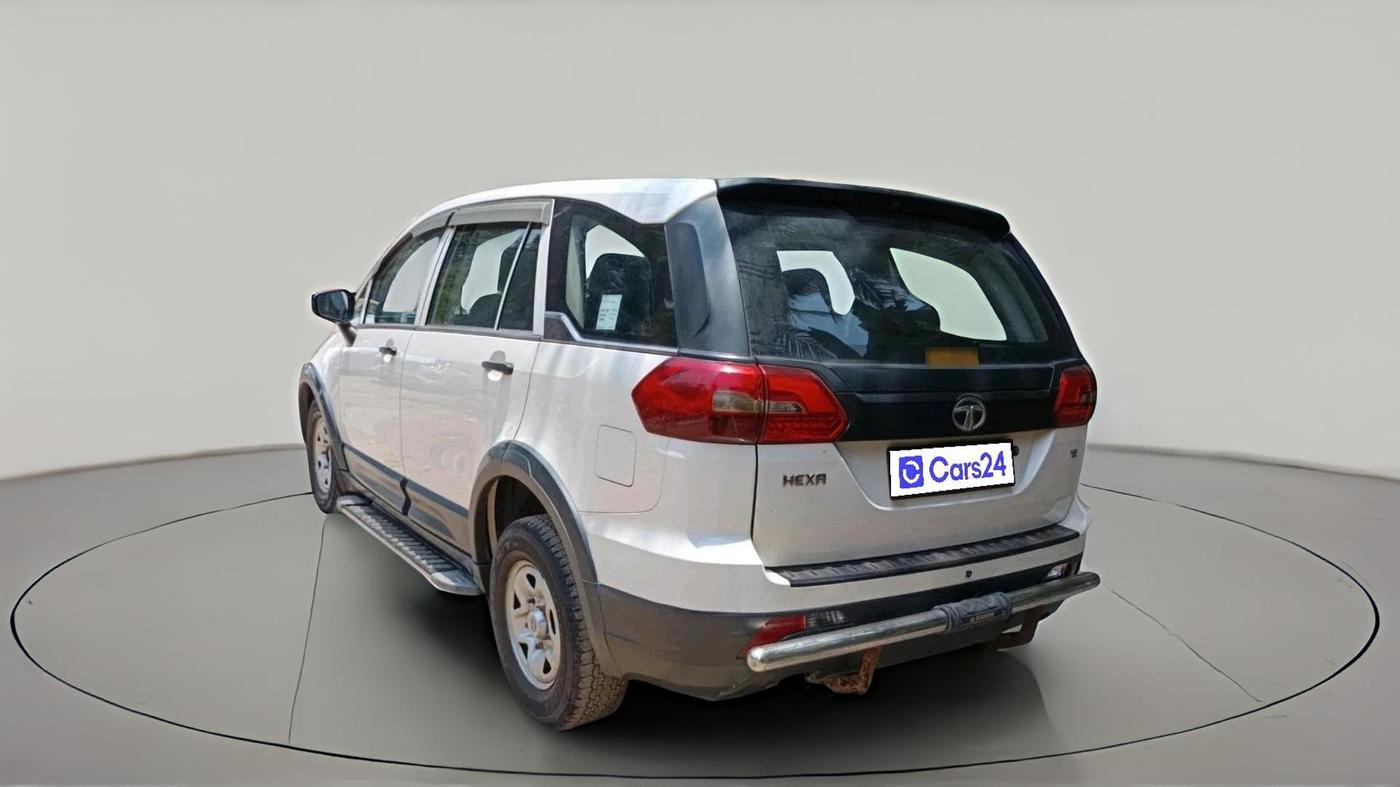 2019 Tata Hexa XE 4X2 7 STR, Diesel, Manual, 92,756 km, exterior
