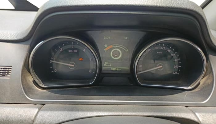 2019 Tata Hexa XE 4X2 7 STR, Diesel, Manual, 92,756 km, interior
