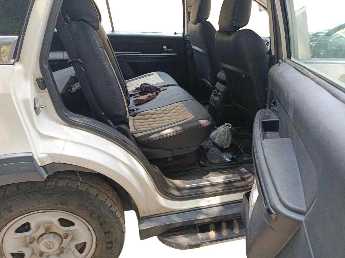 2019 Tata Hexa XE 4X2 7 STR, Diesel, Manual, 92,756 km, interior