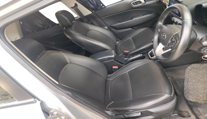 2019 Hyundai VENUE SX 1.0 TURBO, Petrol, Manual, 38,783 km, interior