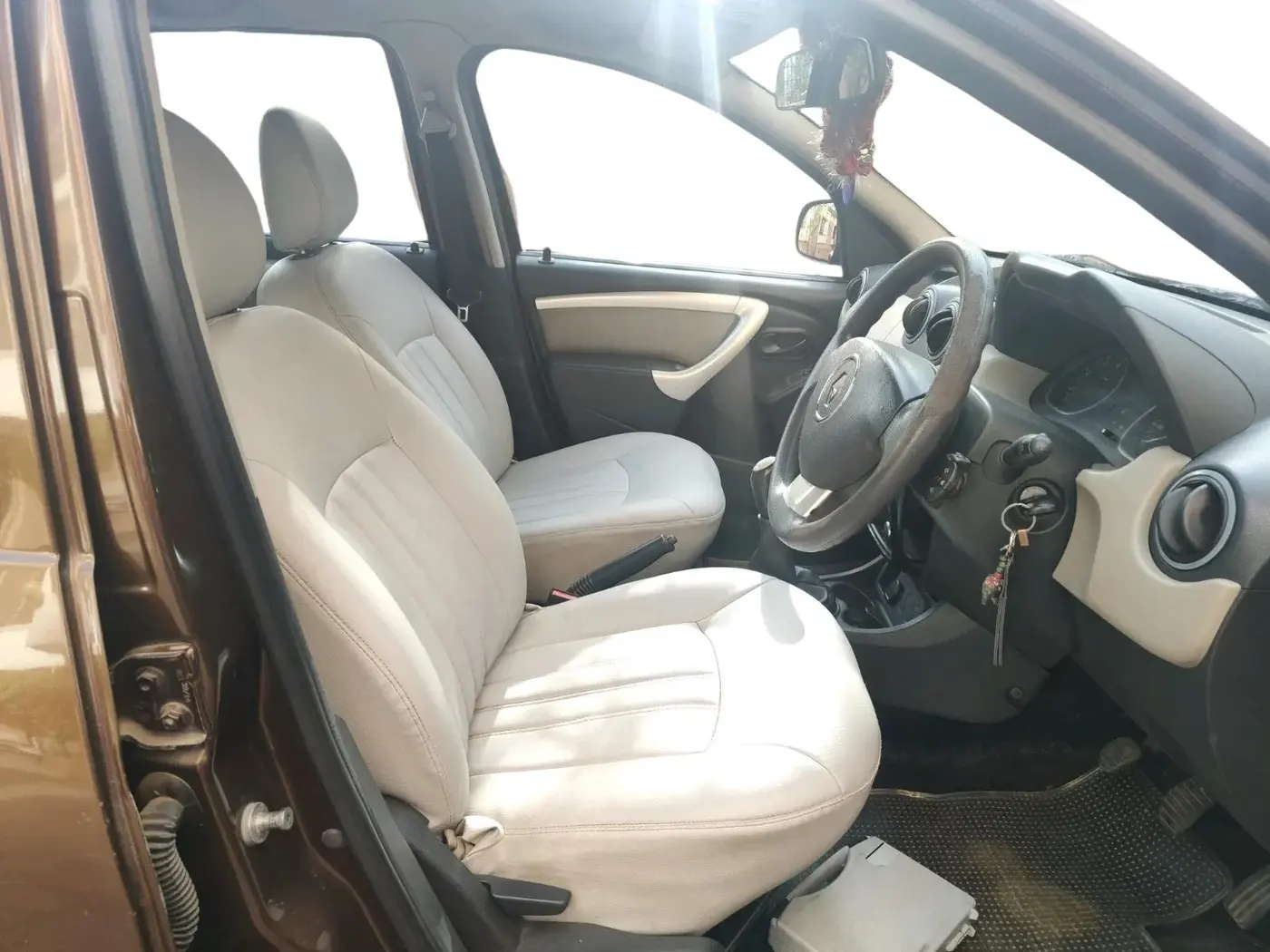 2014 Renault Duster 85 PS RXL DIESEL, Diesel, Manual, 1,53,465 km, interior