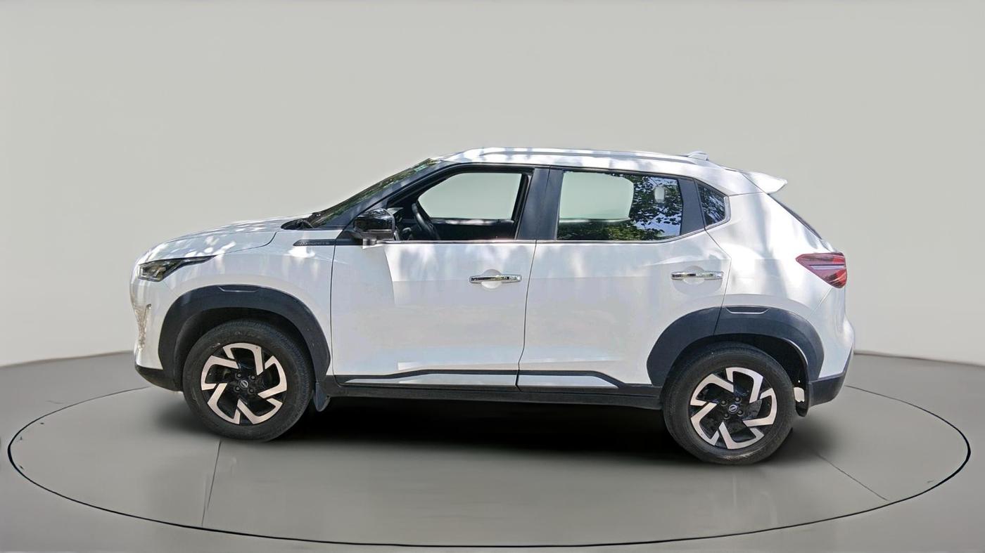 2024 Nissan MAGNITE XV Premium AMT, Petrol, Automatic, 6,392 km, exterior