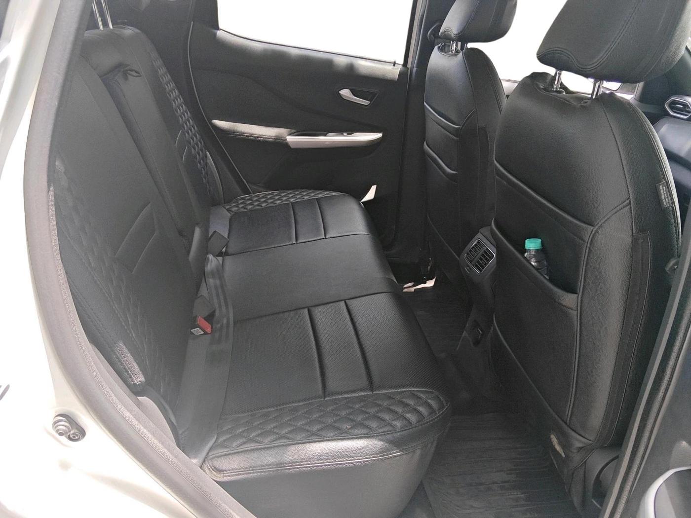 2024 Nissan MAGNITE XV Premium AMT, Petrol, Automatic, 6,392 km, interior