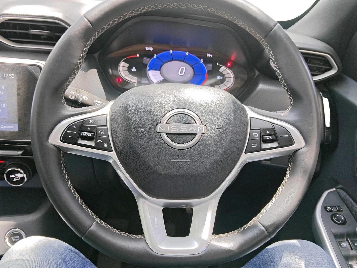 2024 Nissan MAGNITE XV Premium AMT, Petrol, Automatic, 6,392 km, interior