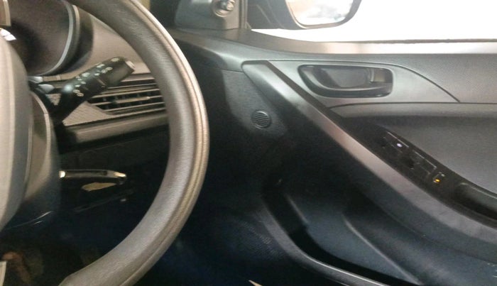 2024 Tata NEXON Smart Plus 1.2 Revotron 6 AMT, Petrol, Automatic, 11,718 km, interior