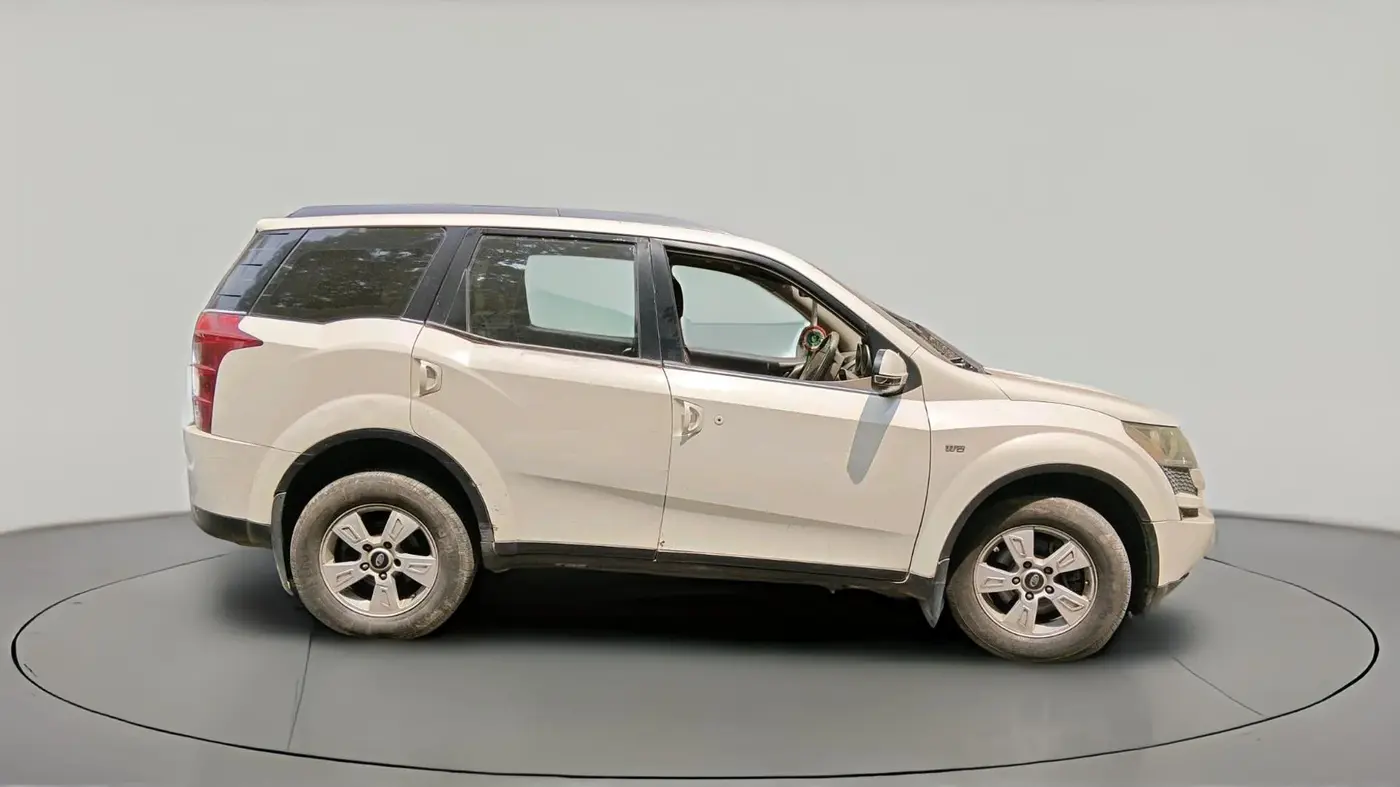2012 Mahindra XUV500 W8, Diesel, Manual, 1,60,096 km, exterior