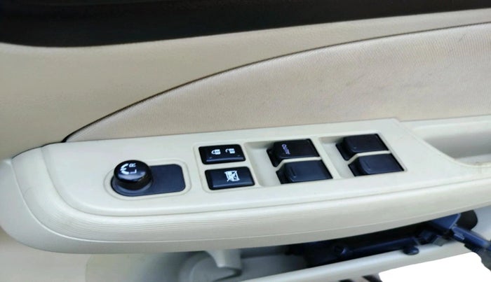 2017 Maruti Dzire VXI AMT, Petrol, Automatic, 35,363 km, interior