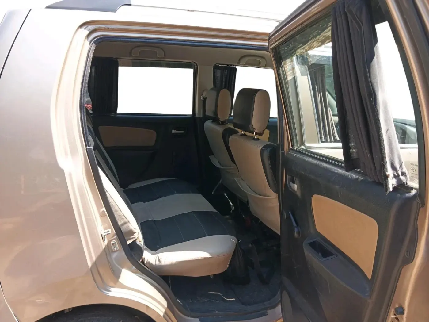 2013 Maruti Wagon R 1.0 LXI CNG, CNG, Manual, 1,10,223 km, interior