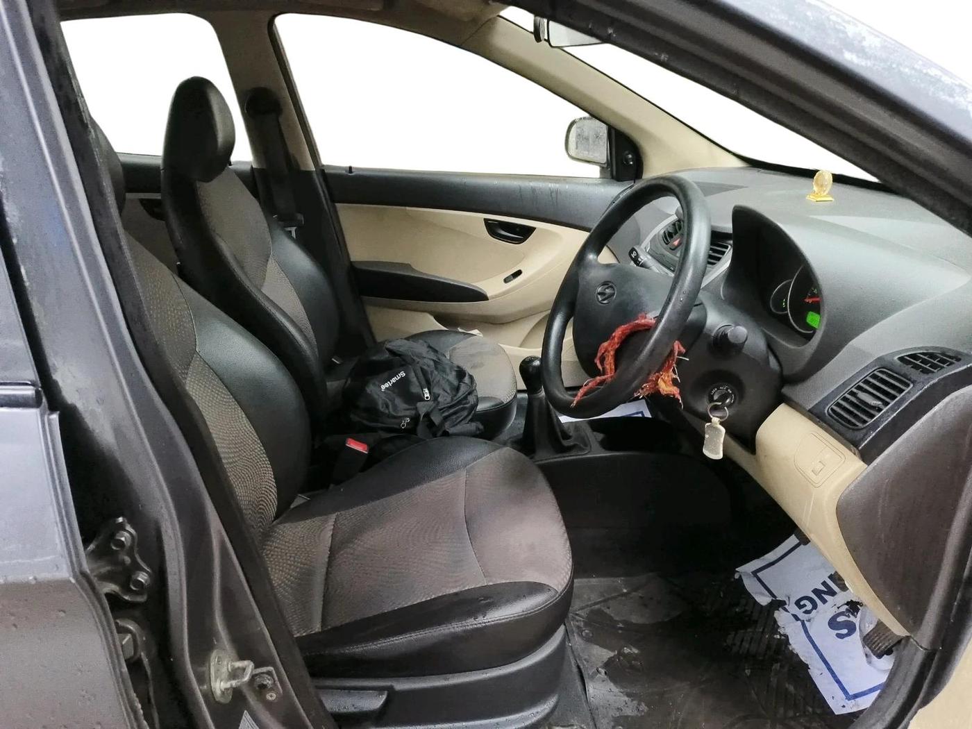 2014 Hyundai Eon MAGNA +, Petrol, Manual, 38,939 km, interior