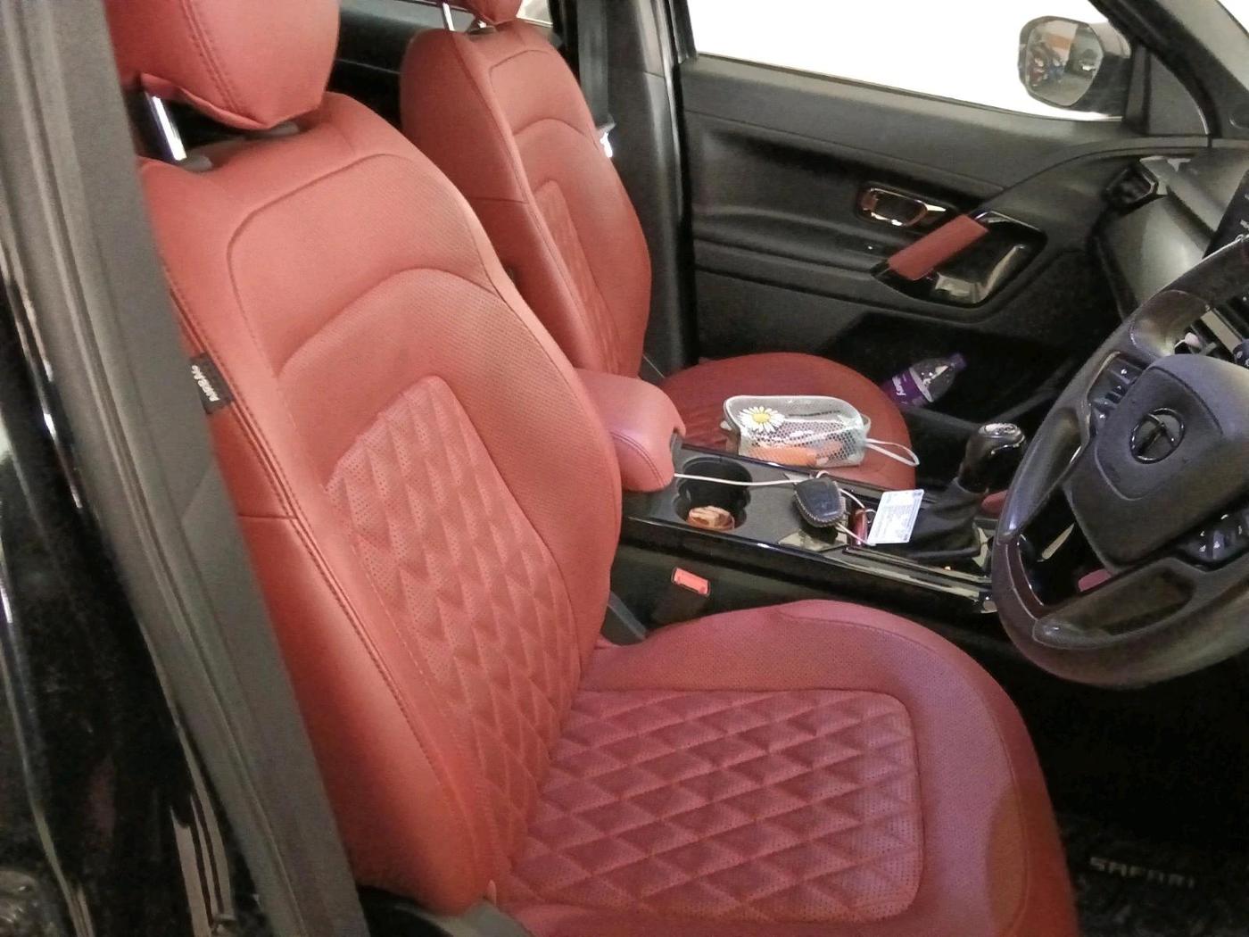 2023 Tata Safari XZA PLUS O RED DARK , Diesel, Automatic, 32,890 km, interior