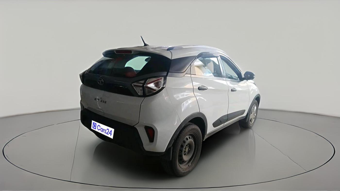 2020 Tata NEXON XMA DIESEL, Diesel, Automatic, 72,108 km, exterior