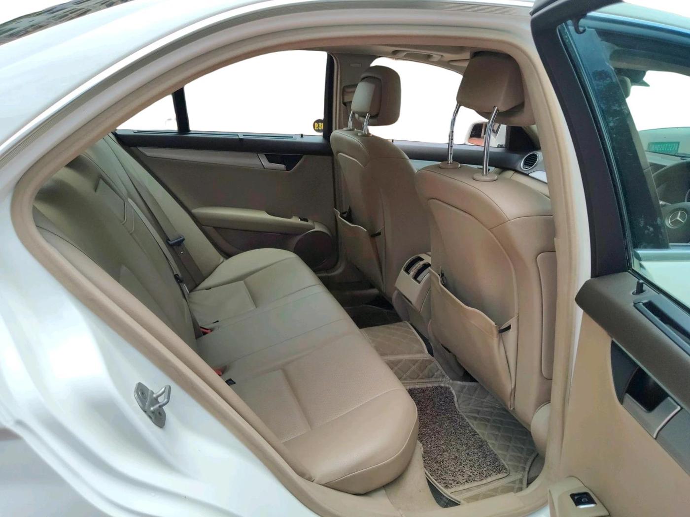 2013 Mercedes Benz C Class C 200 CGI ELEGANCE, Petrol, Automatic, 50,296 km, interior