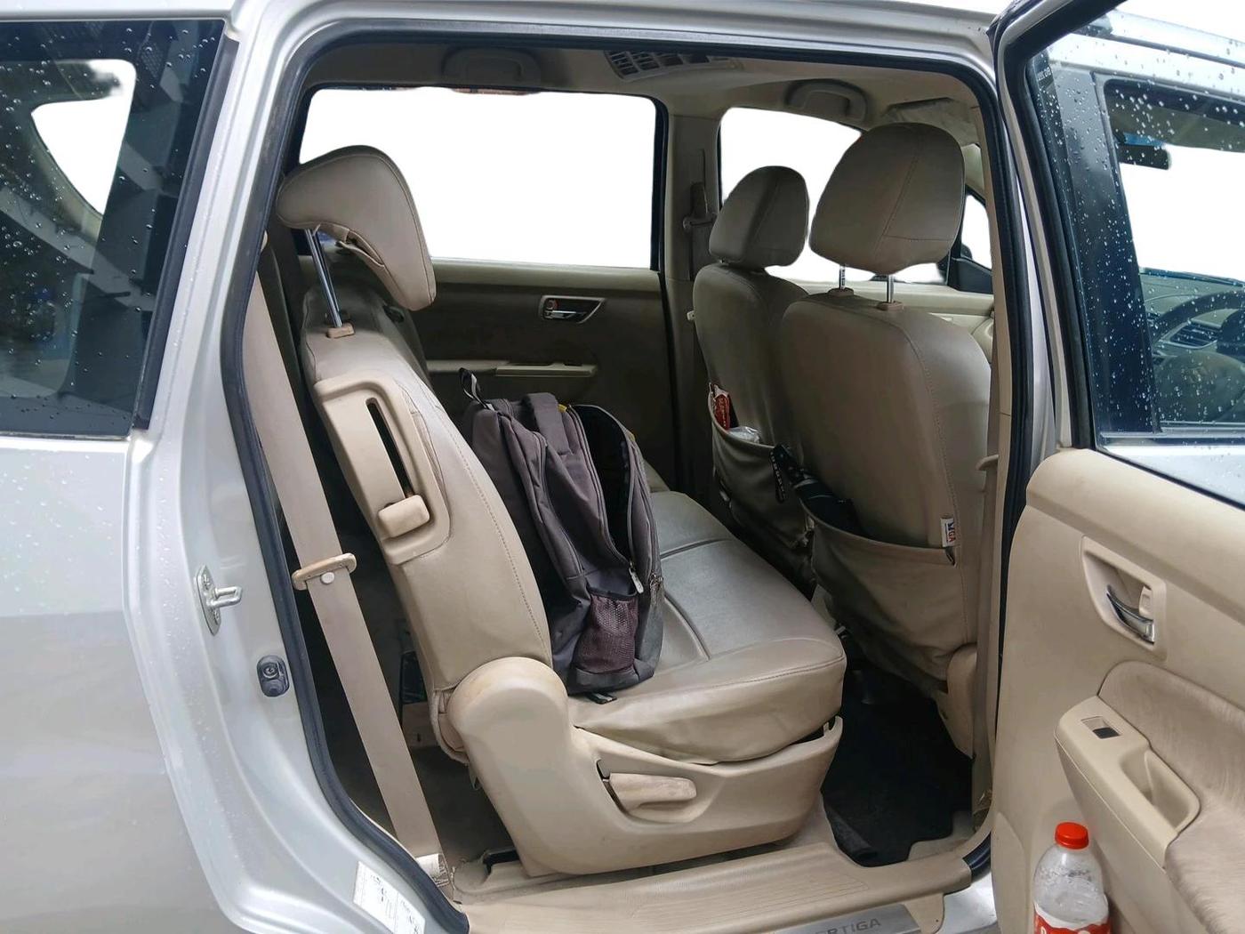 2013 Maruti Ertiga ZXI, Petrol, Manual, 83,165 km, interior