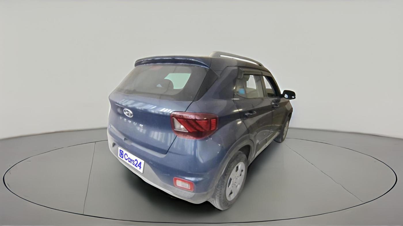 2022 Hyundai VENUE S+ 1.2, Petrol, Manual, 28,192 km, exterior