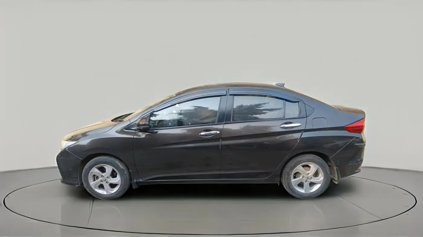 2016 Honda City 1.5L I-VTEC VX CVT, CNG, Automatic, 77,903 km, exterior