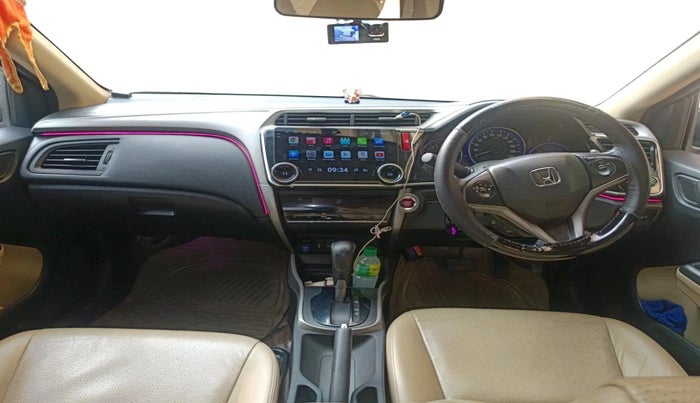 2016 Honda City 1.5L I-VTEC VX CVT, CNG, Automatic, 77,903 km, interior