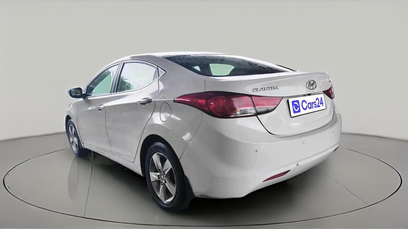 2013 Hyundai New Elantra 1.8 SX MT VTVT, Petrol, Manual, 1,50,000 km, exterior