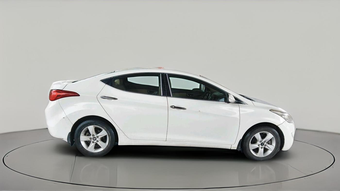 2013 Hyundai New Elantra 1.8 SX MT VTVT, Petrol, Manual, 1,50,000 km, exterior