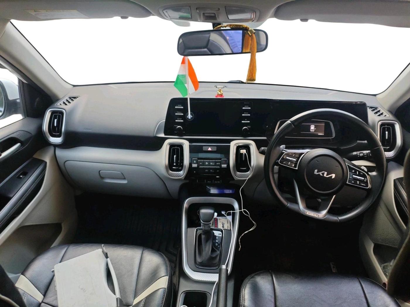 2023 KIA SONET HTX ANNIVERSARY EDITION 1.5 AT, Diesel, Automatic, 50,902 km, interior