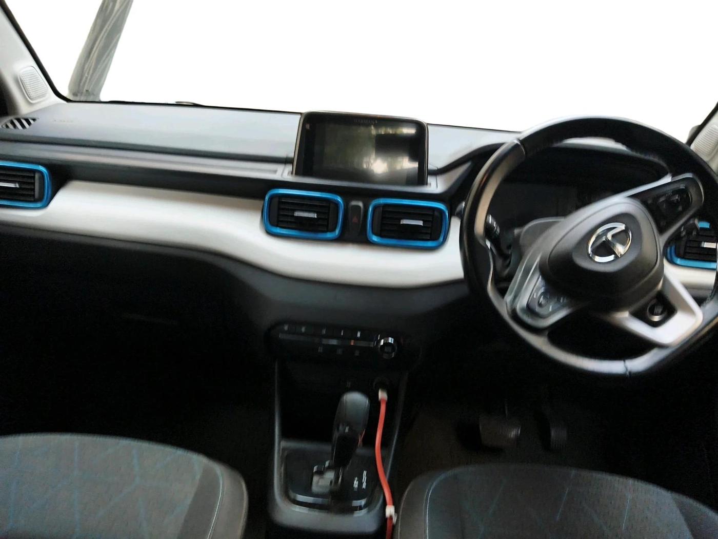 2023 Tata PUNCH CREATIVE  AMT, Petrol, Automatic, 30,929 km, interior