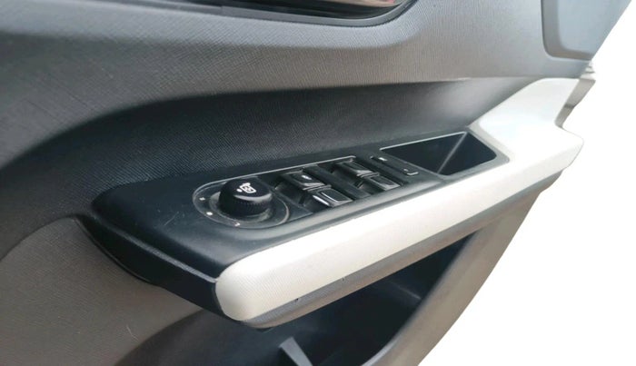 2022 Tata PUNCH ACCOMPLISHED MT, Petrol, Manual, 55,952 km, interior