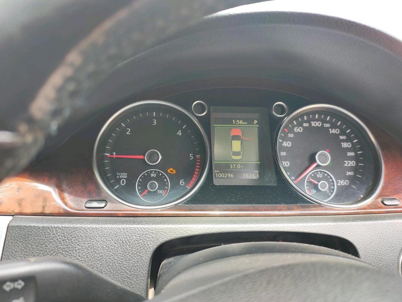 2011 Volkswagen Passat HIGHLINE DSG, Diesel, Automatic, 1,00,296 km, interior