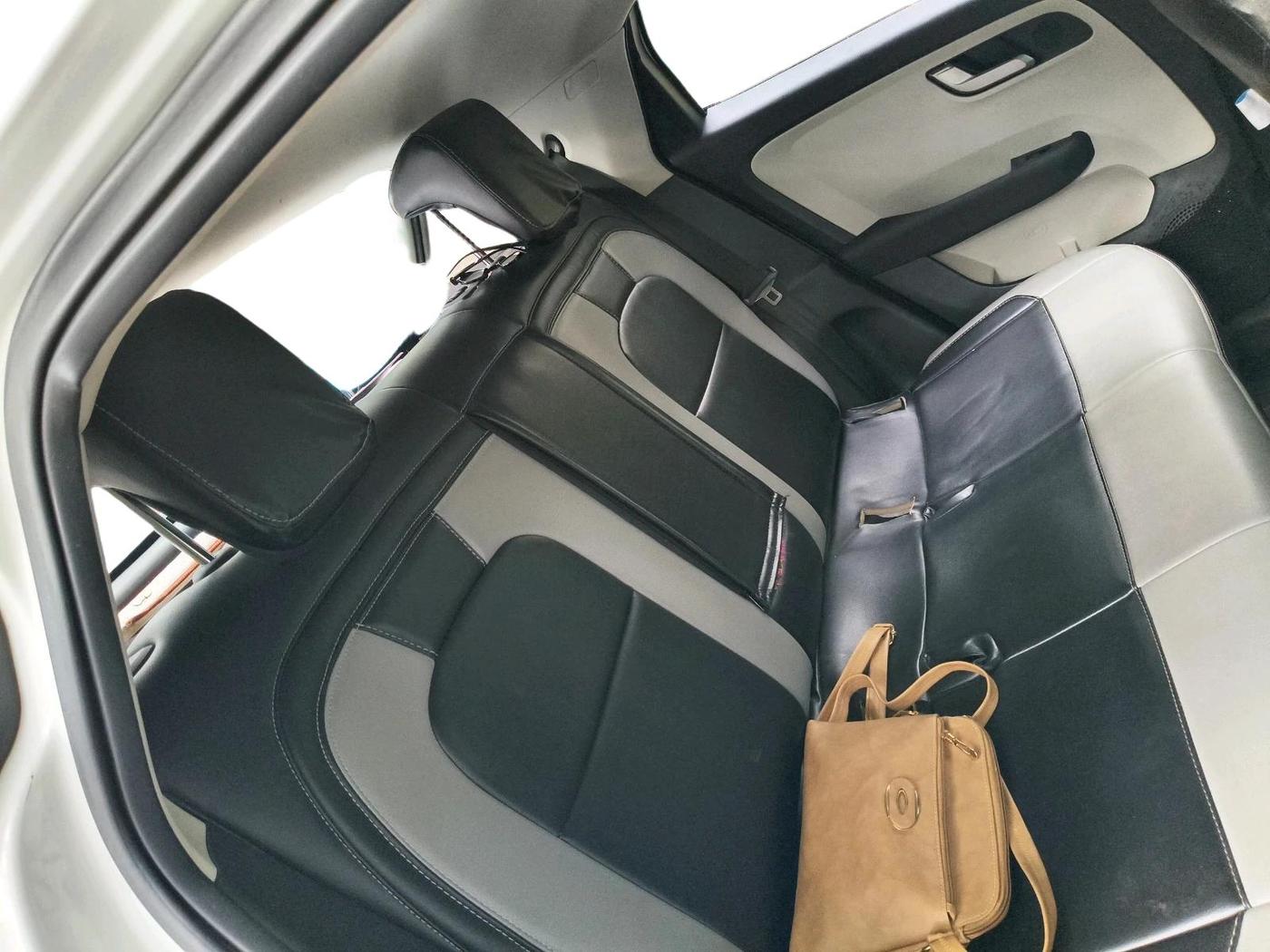 2024 Tata ALTROZ XZ Plus (S) Lux CNG , CNG, Manual, 19,057 km, interior