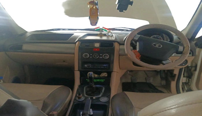 2014 Tata Safari Storme 2.2 EX 4X2, Diesel, Manual, 1,43,776 km, interior