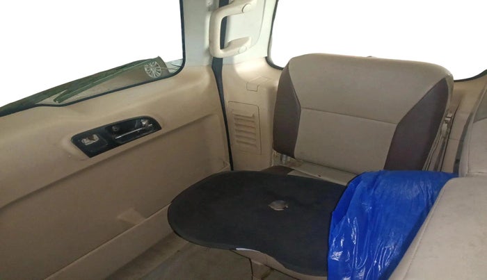 2014 Tata Safari Storme 2.2 EX 4X2, Diesel, Manual, 1,43,776 km, interior